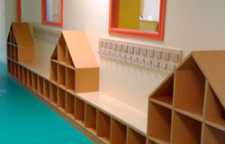 Détail de casiers de l'École maternelle Condorcet à Villeneuve Saint Georges Détail de casiers de l'École maternelle Condorcet à Villeneuve Saint Georges